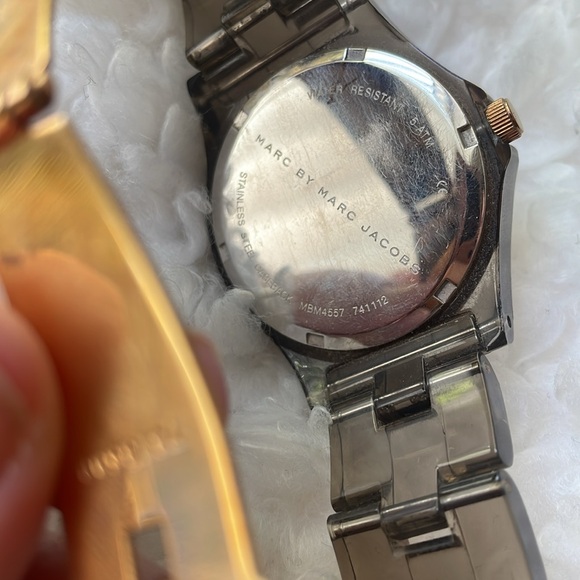 Marc by Marc Jacobs Rose Gold MBM4557 Watch - Picture 4 of 4